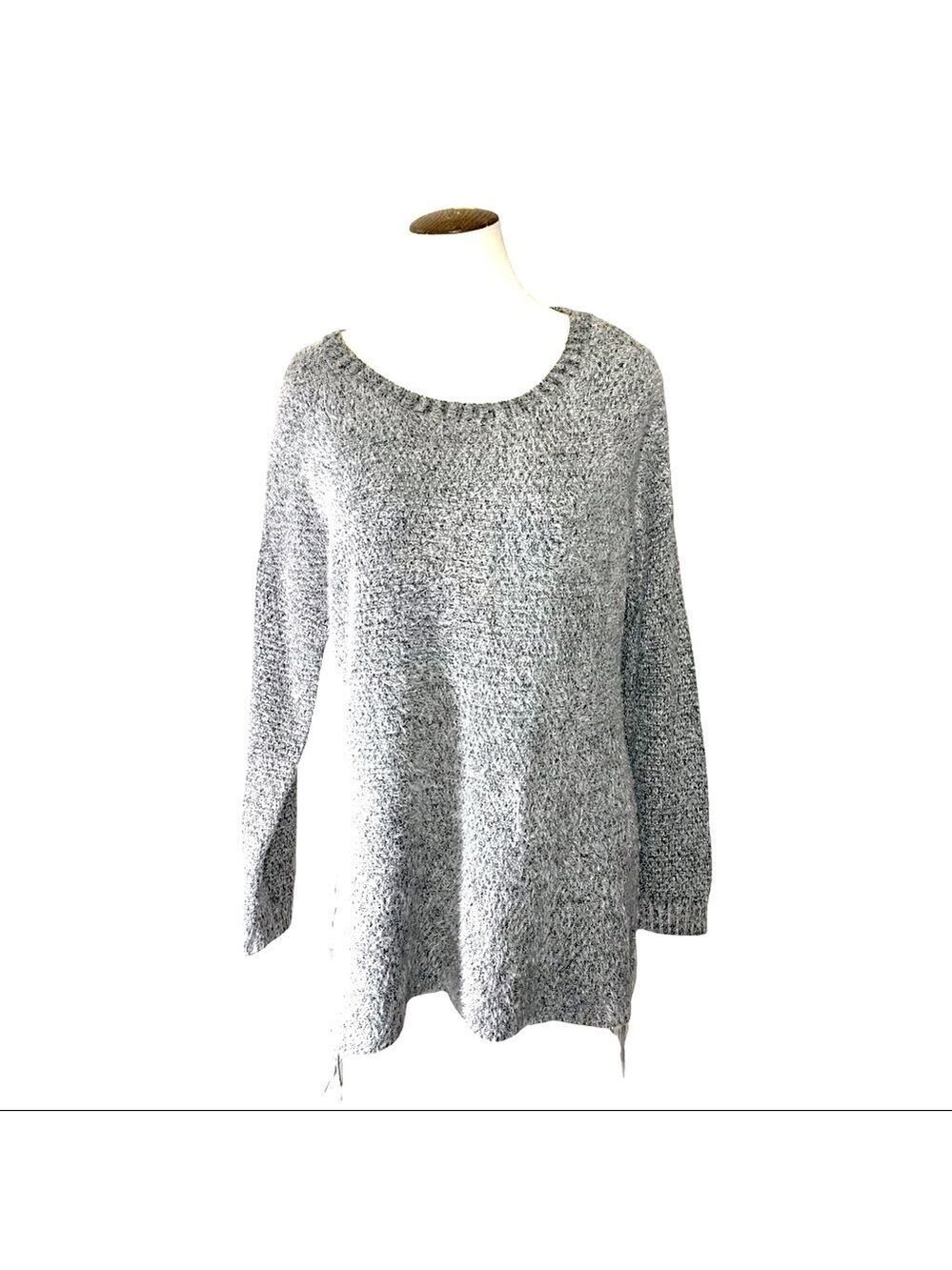anthropologie Katsumi Soft Cozy Boho Western Fuzzy Gray Knit Fringed Sweater S